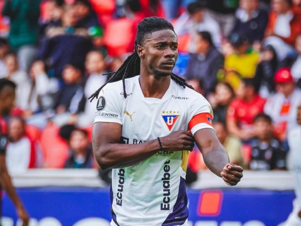 jyyqRIkJw_2000x1500__1