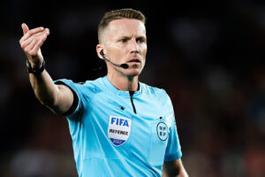 108269_fullimage_referee-alejandrohernandezhernandez